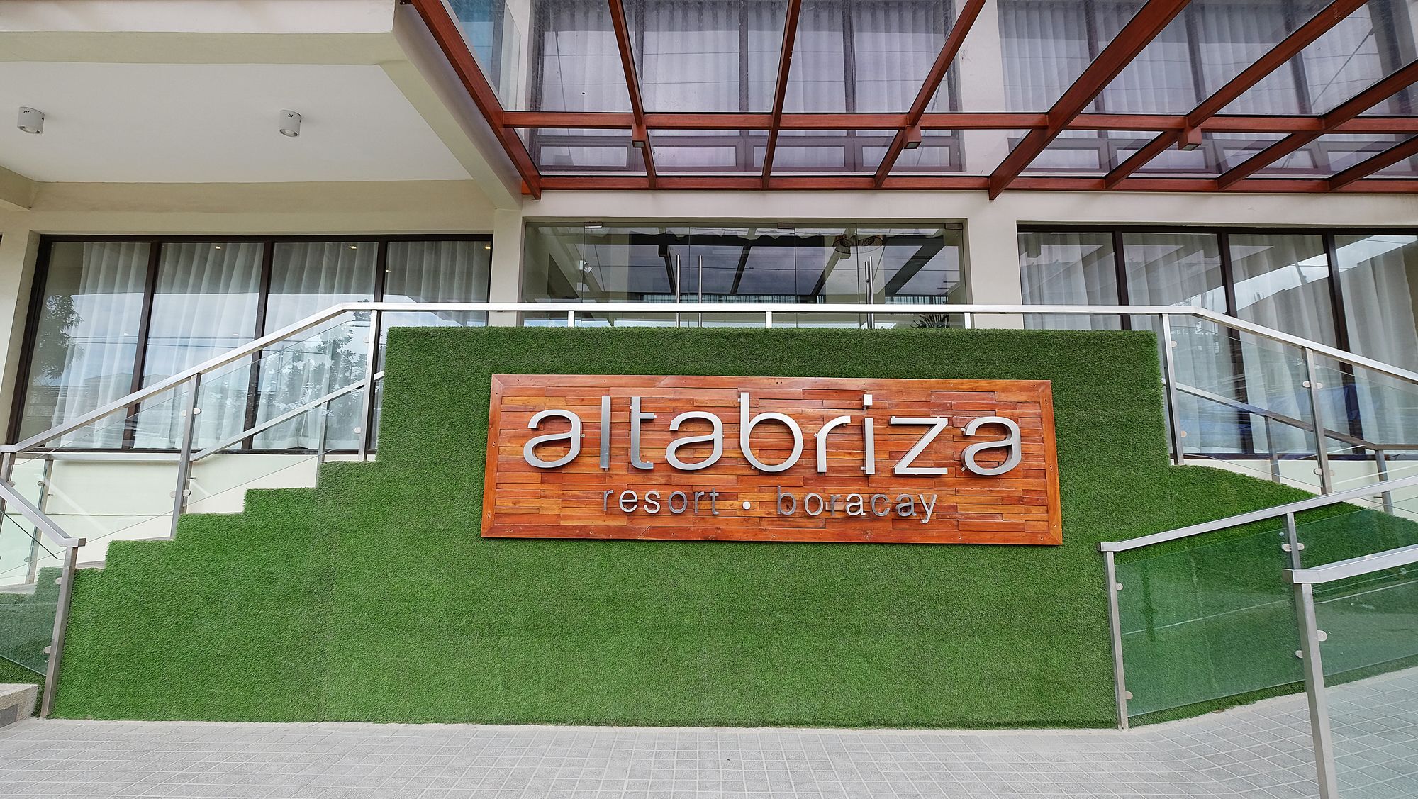 Altabriza Boracay Resort 4*