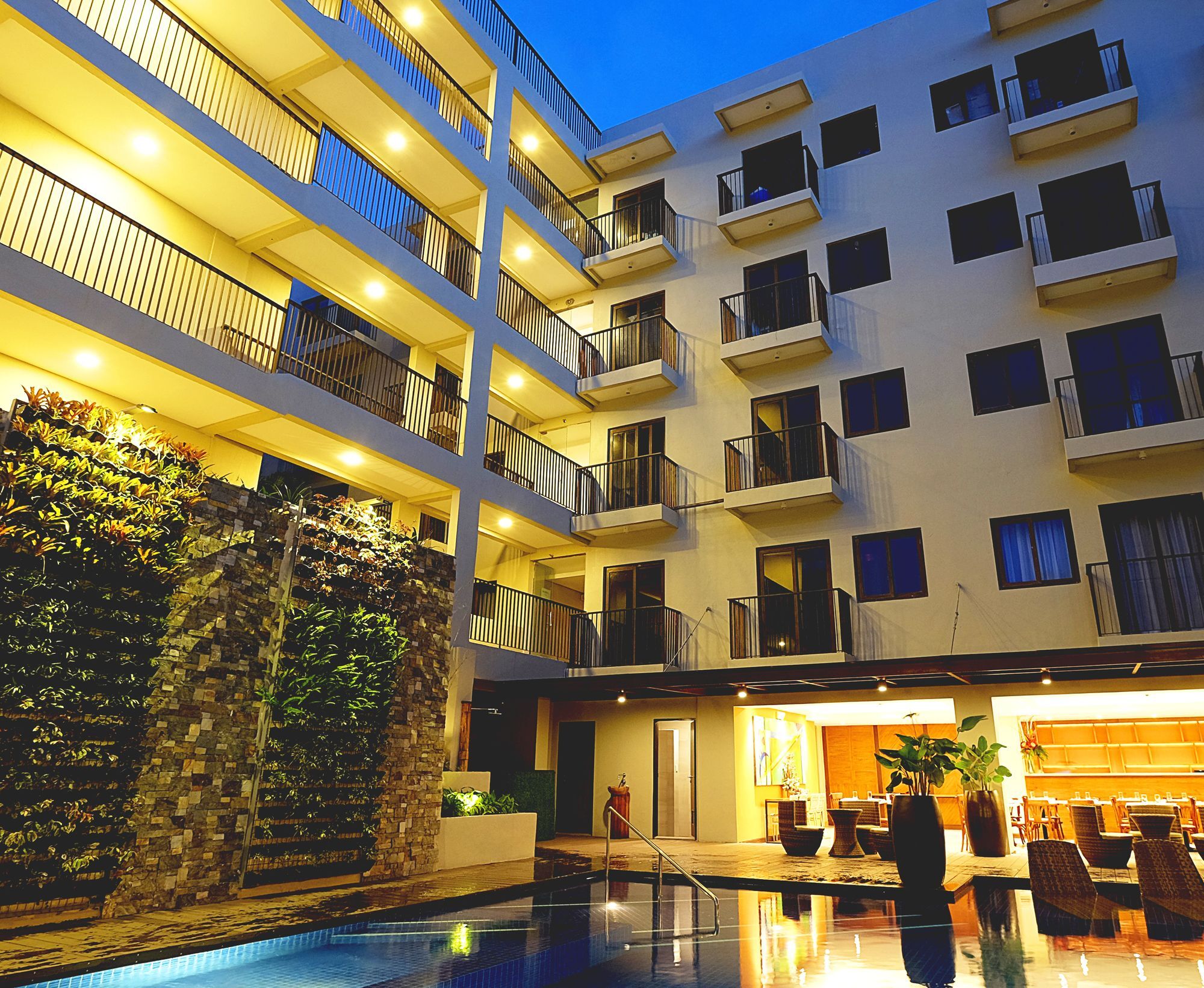 Resort Altabriza Boracay 4*